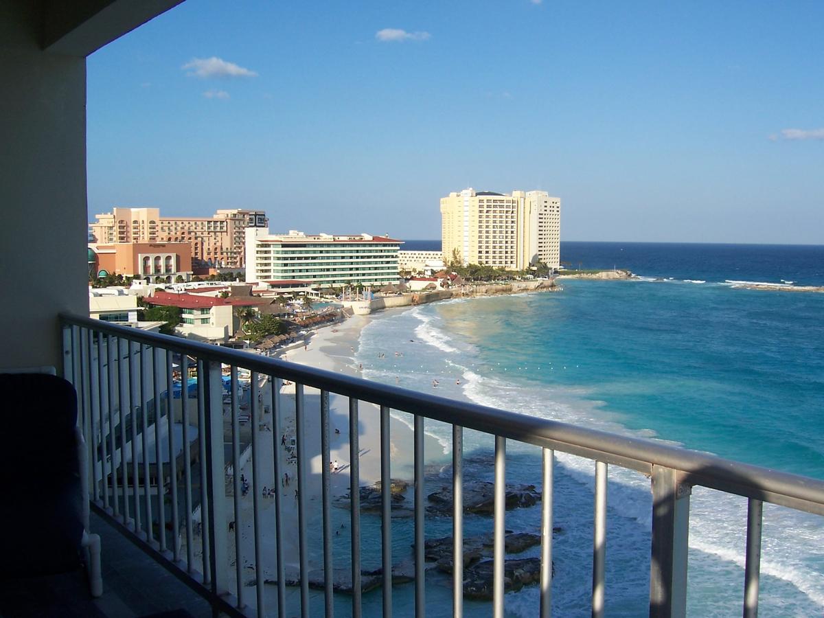 hotel condo cancun