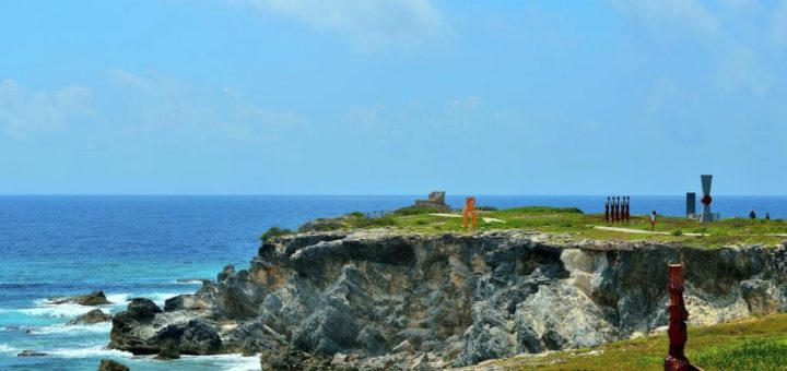 Acantilados de Punta Sur